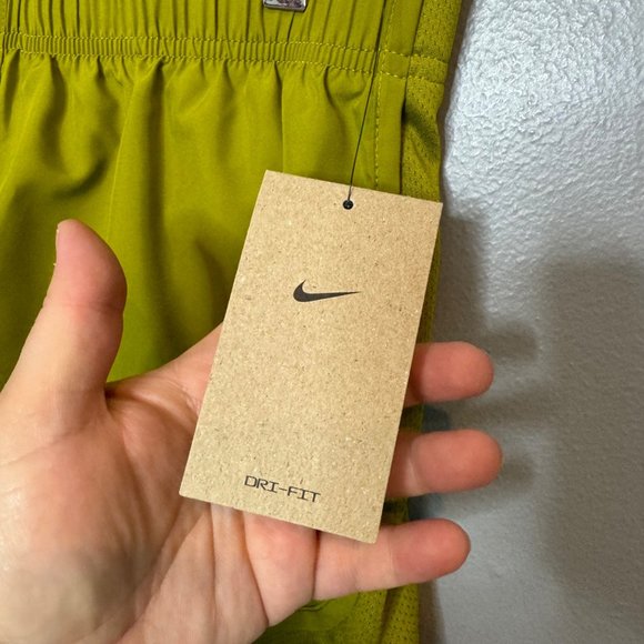 NIKE lined tempo running shorts size M - Picture 3 of 6